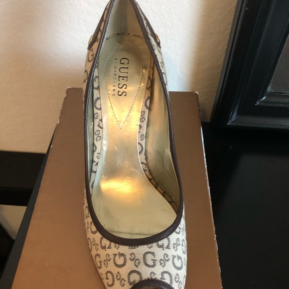 Guess heels - Picture 3 of 3